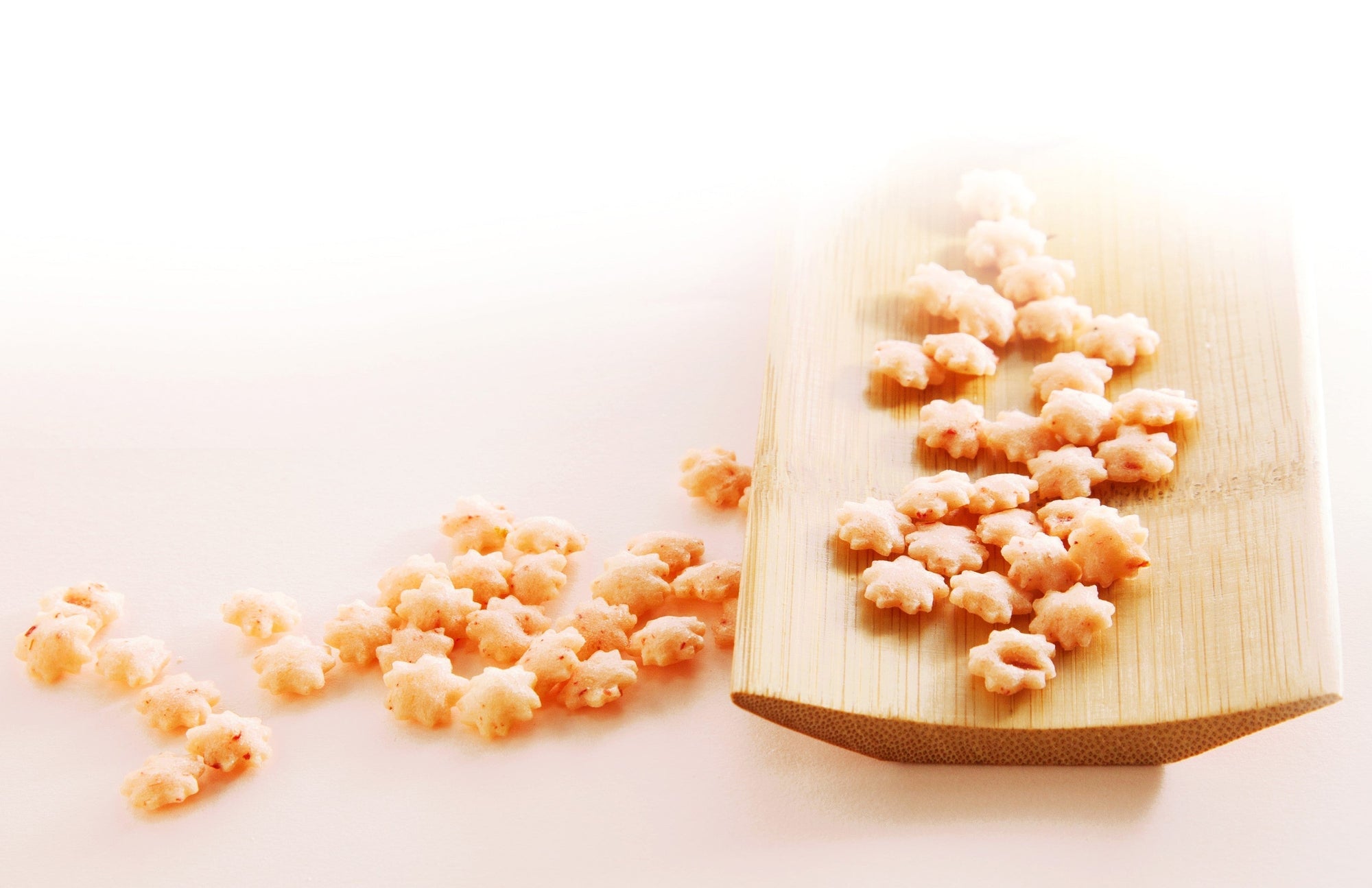 春の季節を感じる「　さくらギフトBOX　」と「スタンド　さくら」